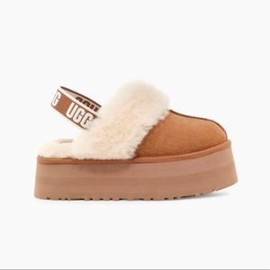 UGG Platform Slipper with strap - (Women’s Funkette)
